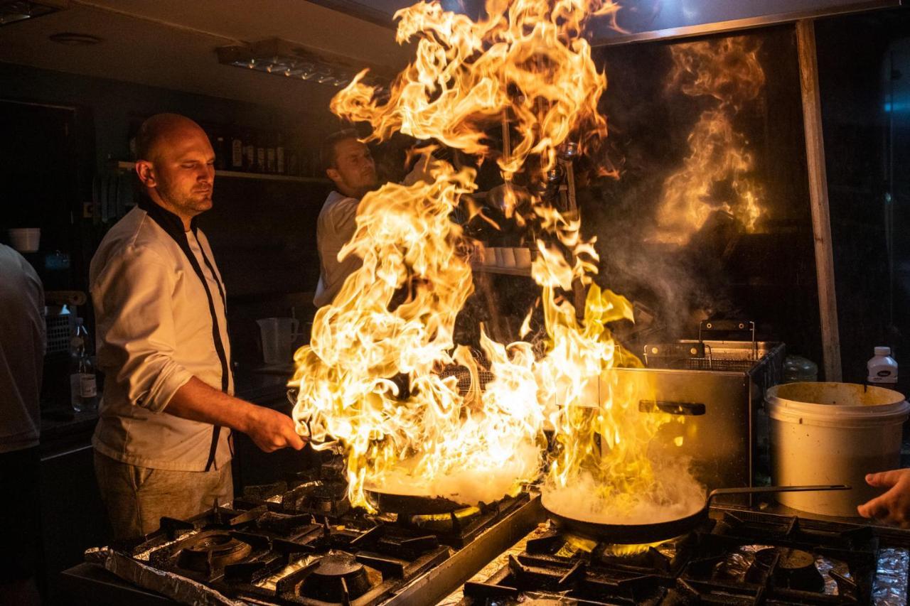 Max Health Resort Spa Ustronie Morskie Bagian luar foto