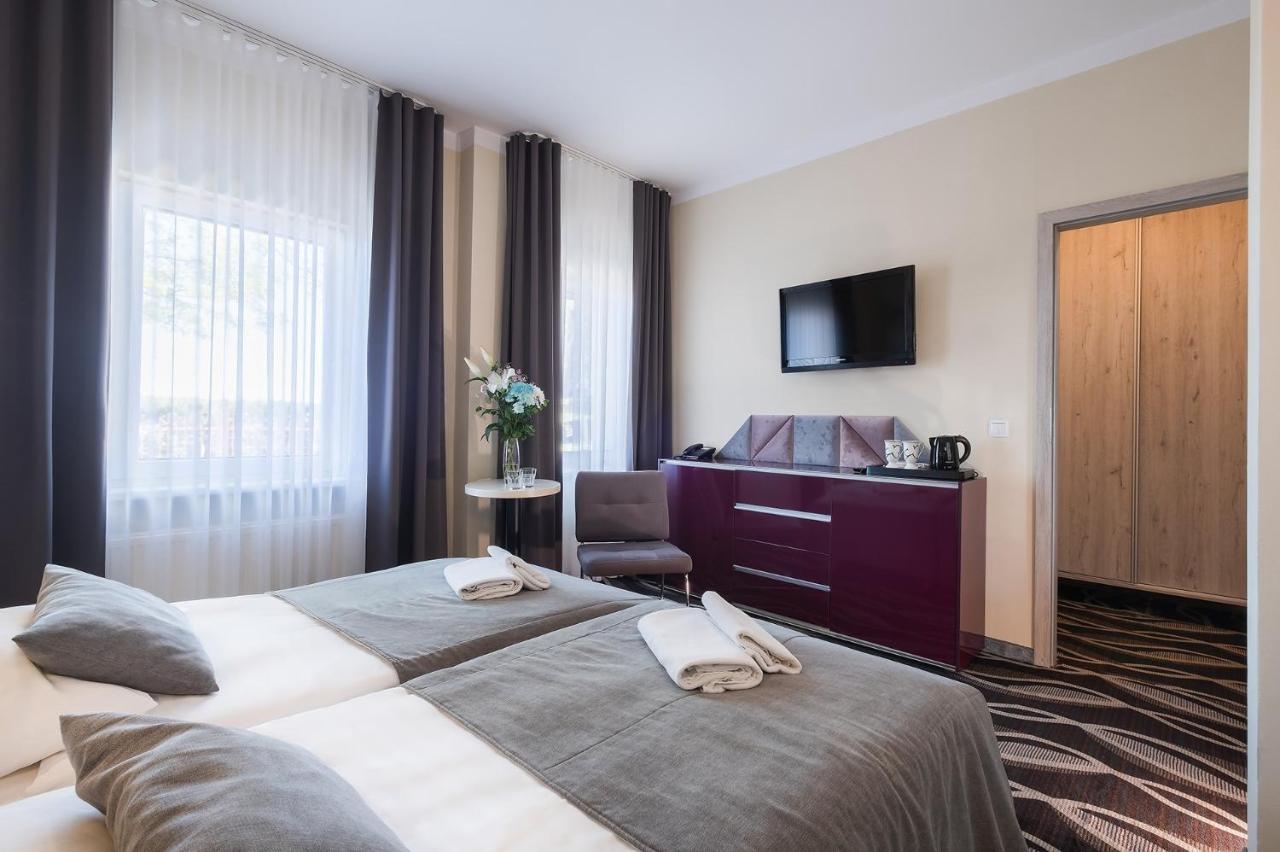 Max Health Resort Spa Ustronie Morskie Bagian luar foto