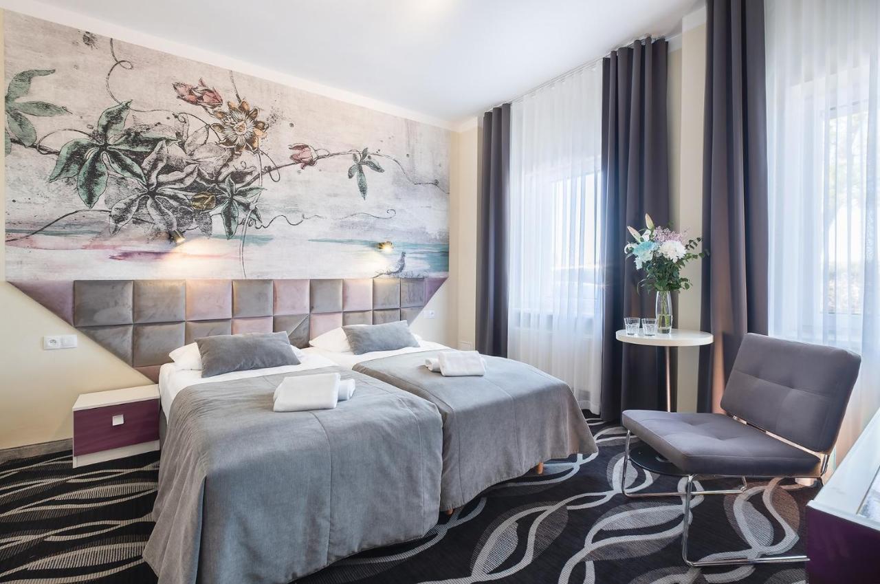 Max Health Resort Spa Ustronie Morskie Bagian luar foto